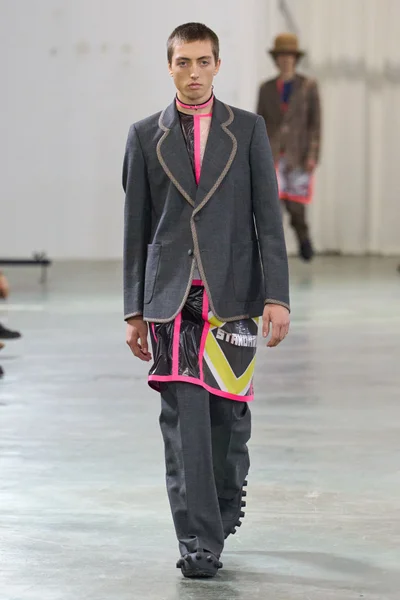 Look 54